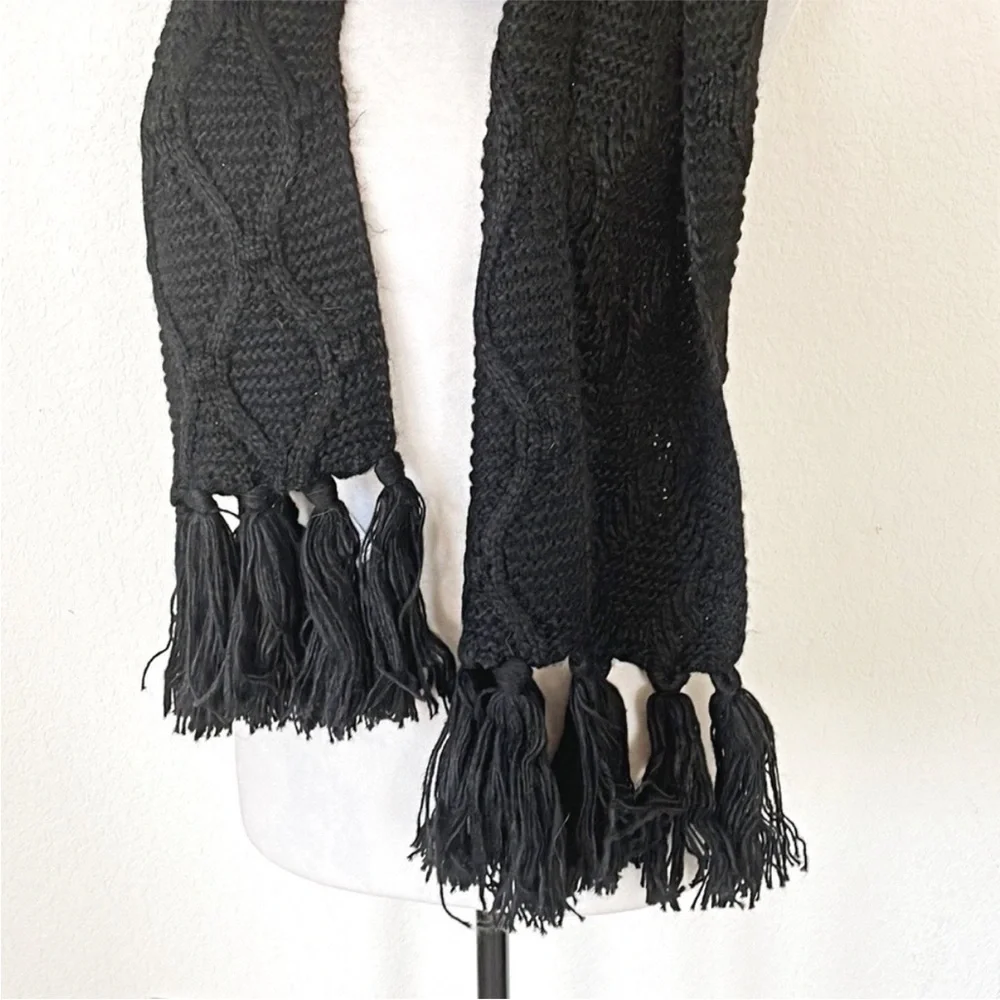 Old Navy solid black